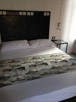 The One Prati Rooms Rome 2*,